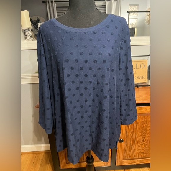 Karen Scott Tops - EUC-Karen Scott Navy 3/4”  Sleeve Dotted Top